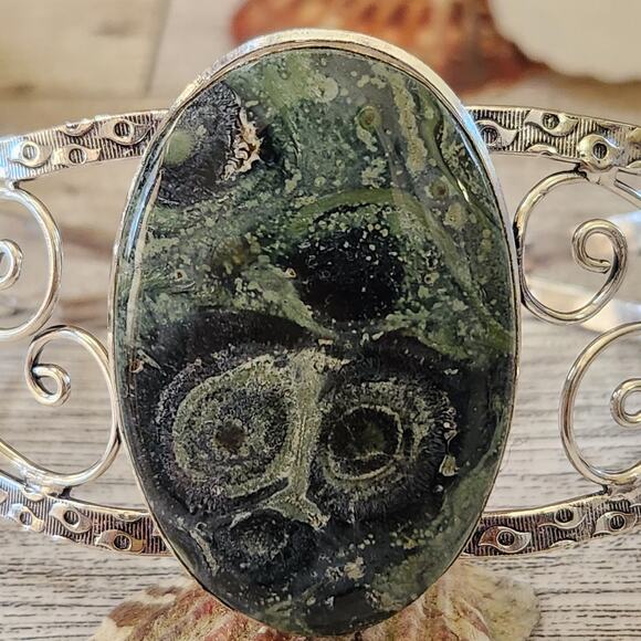 Crocodile Jasper Sterling Silver Cuff Bracelet - Untamed Southwestern Beauty - Picture 10 of 10